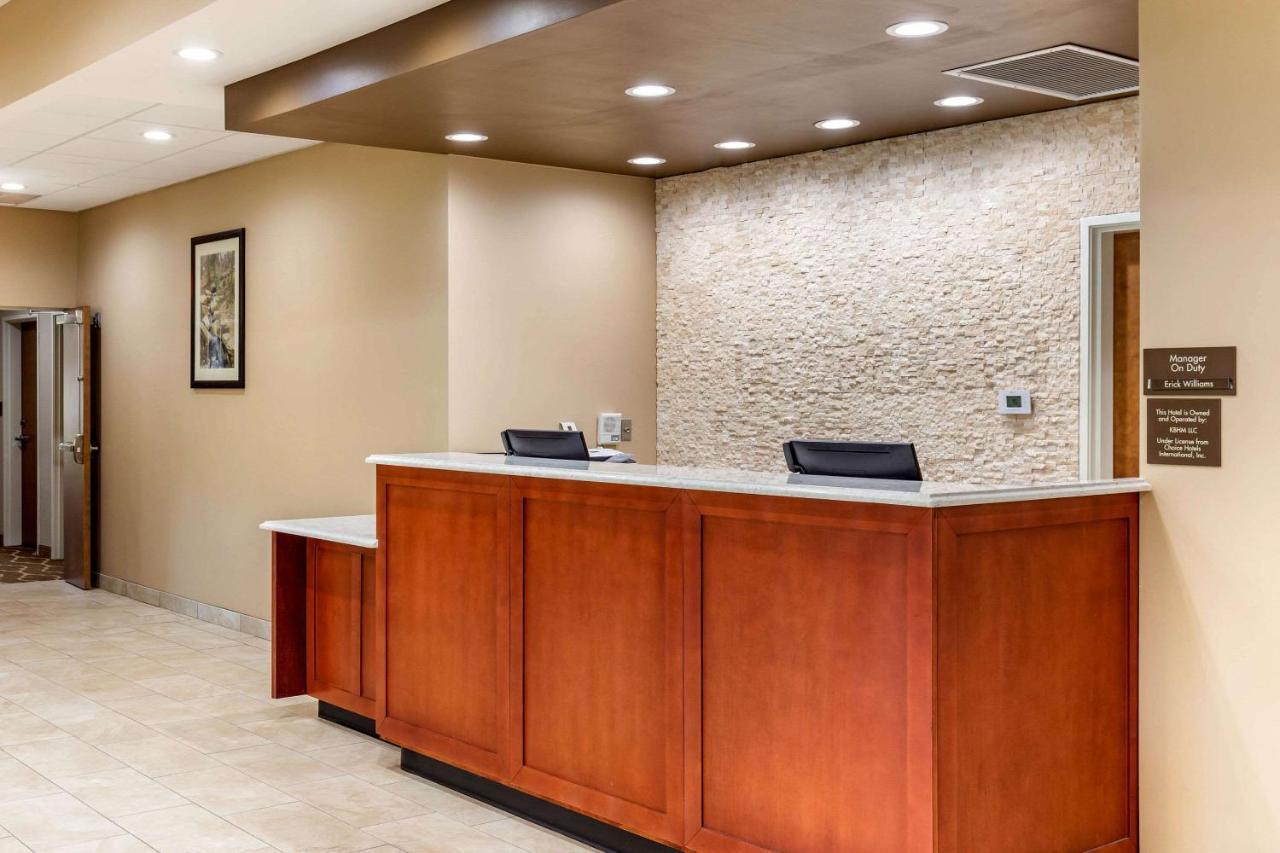 Comfort Suites Greensboro-High Point Exteriér fotografie